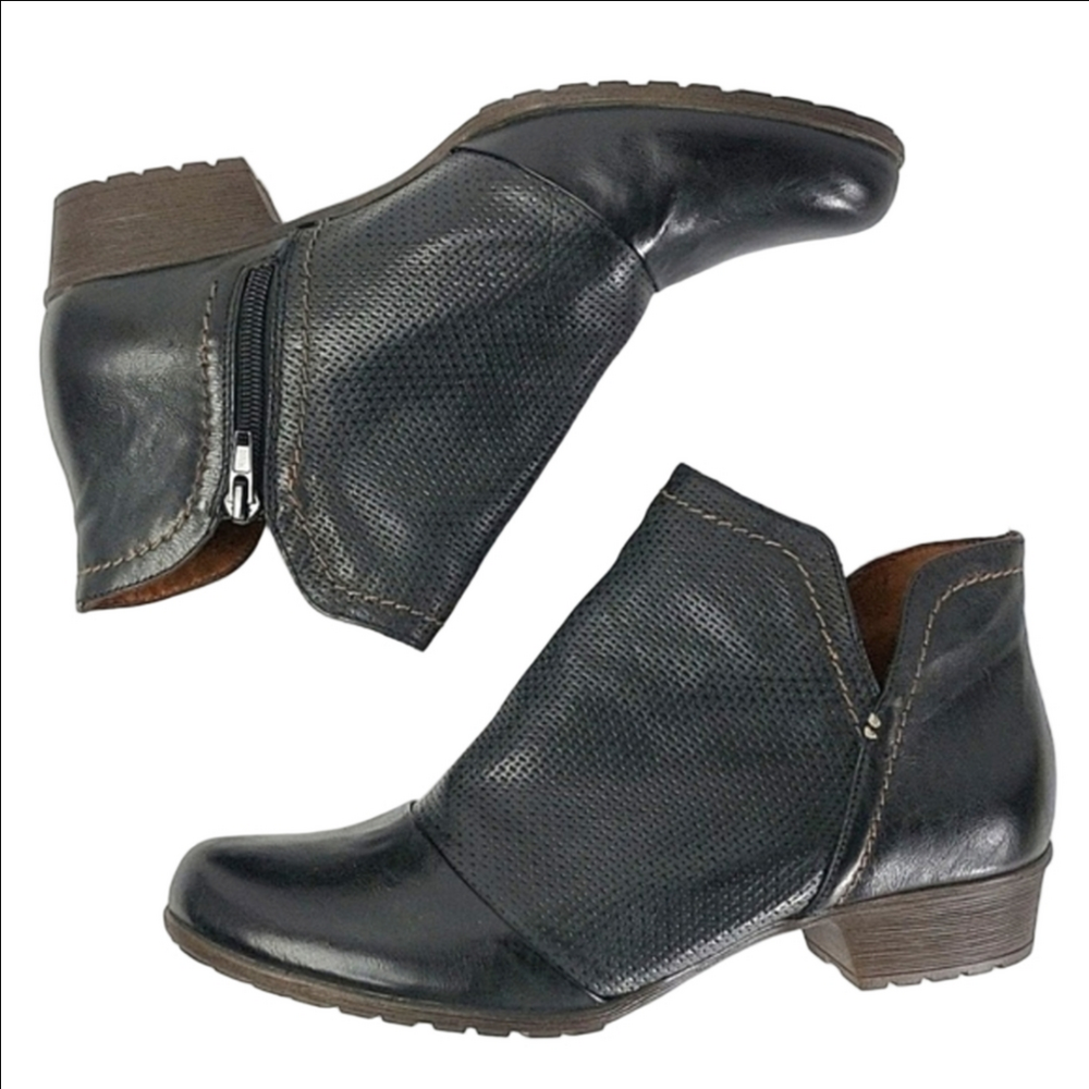 Cobb Hill Rockport Gratasha Black Perforated Leather Side Zip V Cut Ankl…